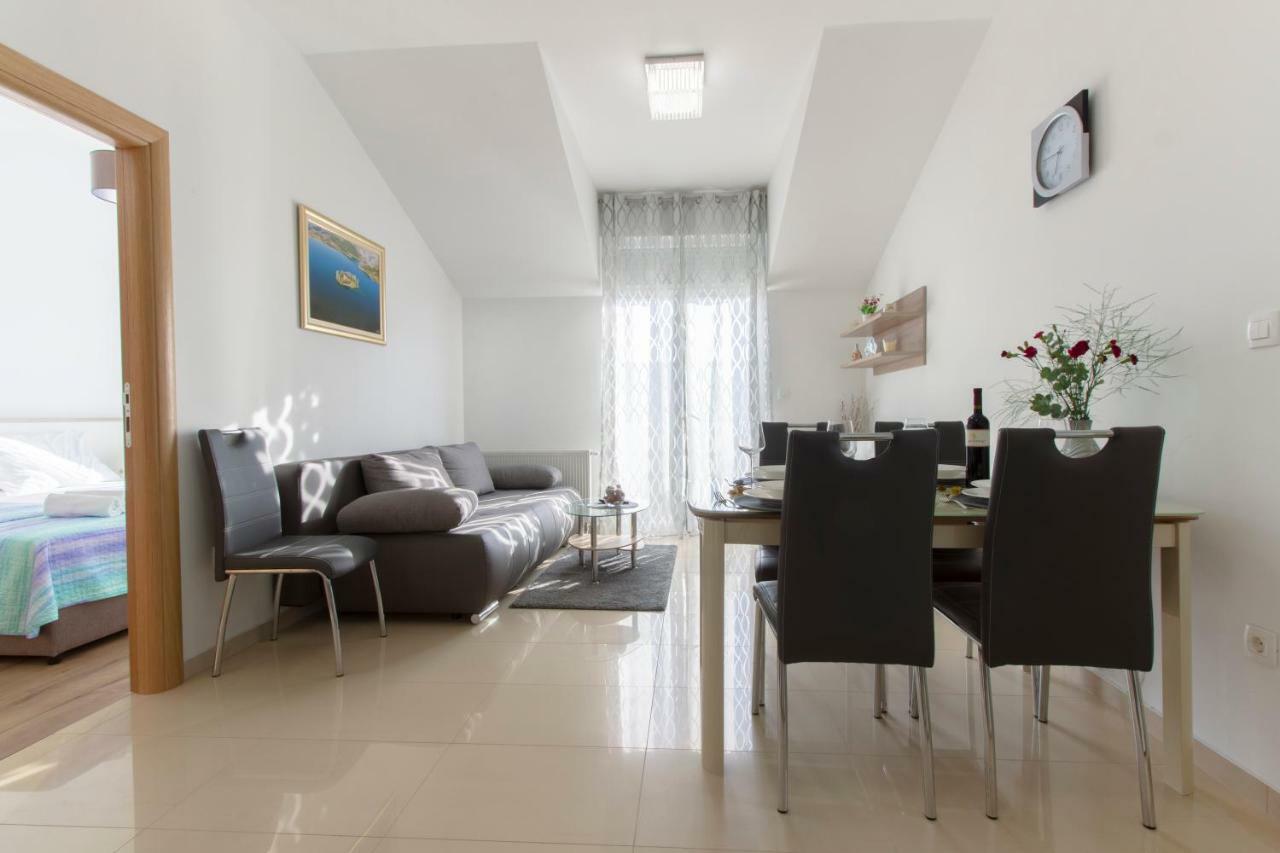 Apartmani Skelin***/**** Kaštela Εξωτερικό φωτογραφία
