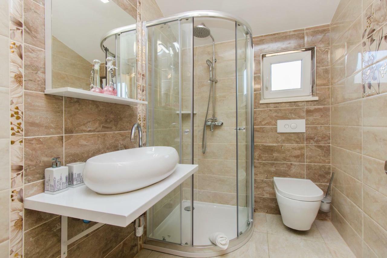 Apartmani Skelin***/**** Kaštela Εξωτερικό φωτογραφία