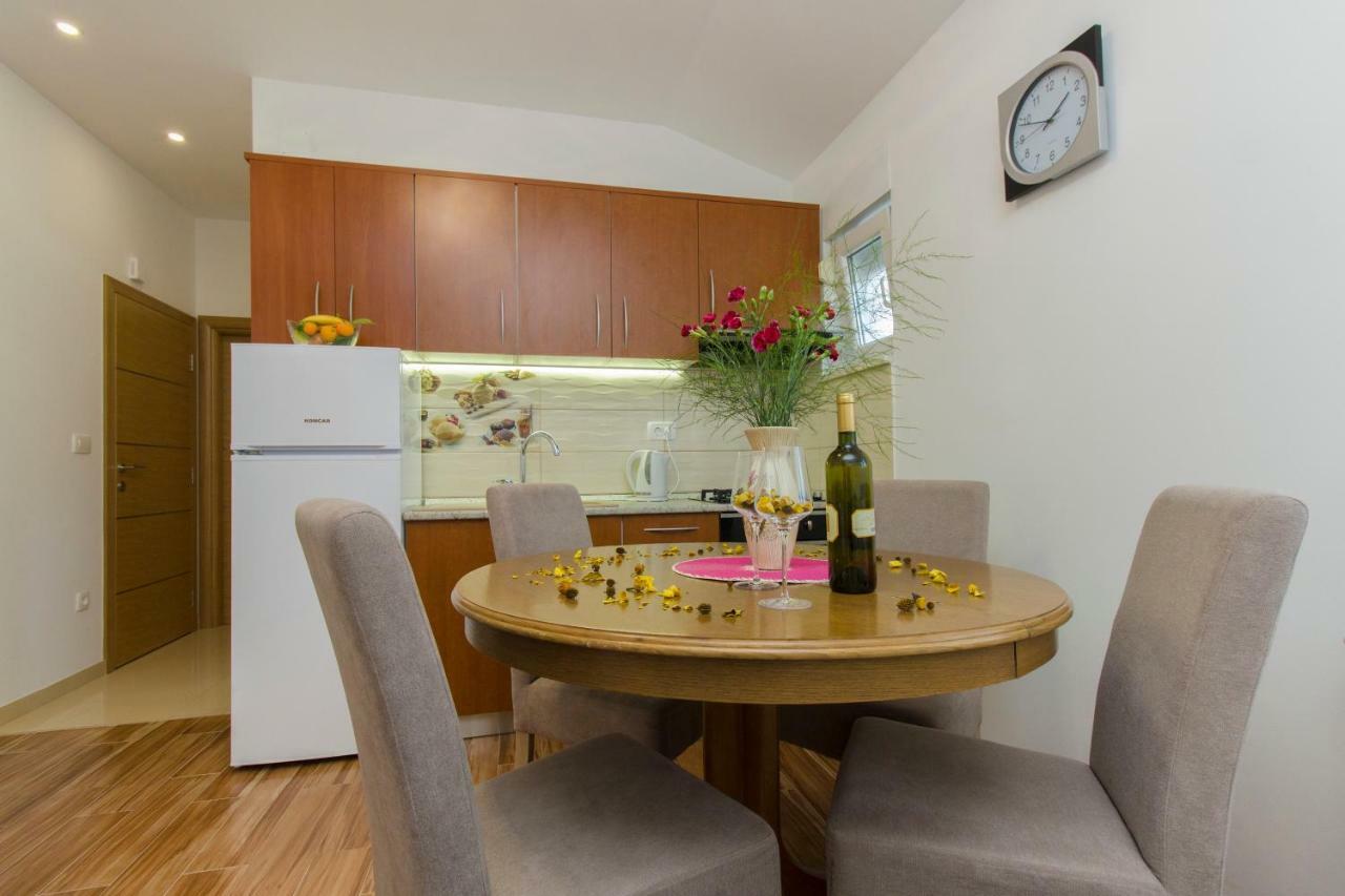 Apartmani Skelin***/**** Kaštela Εξωτερικό φωτογραφία