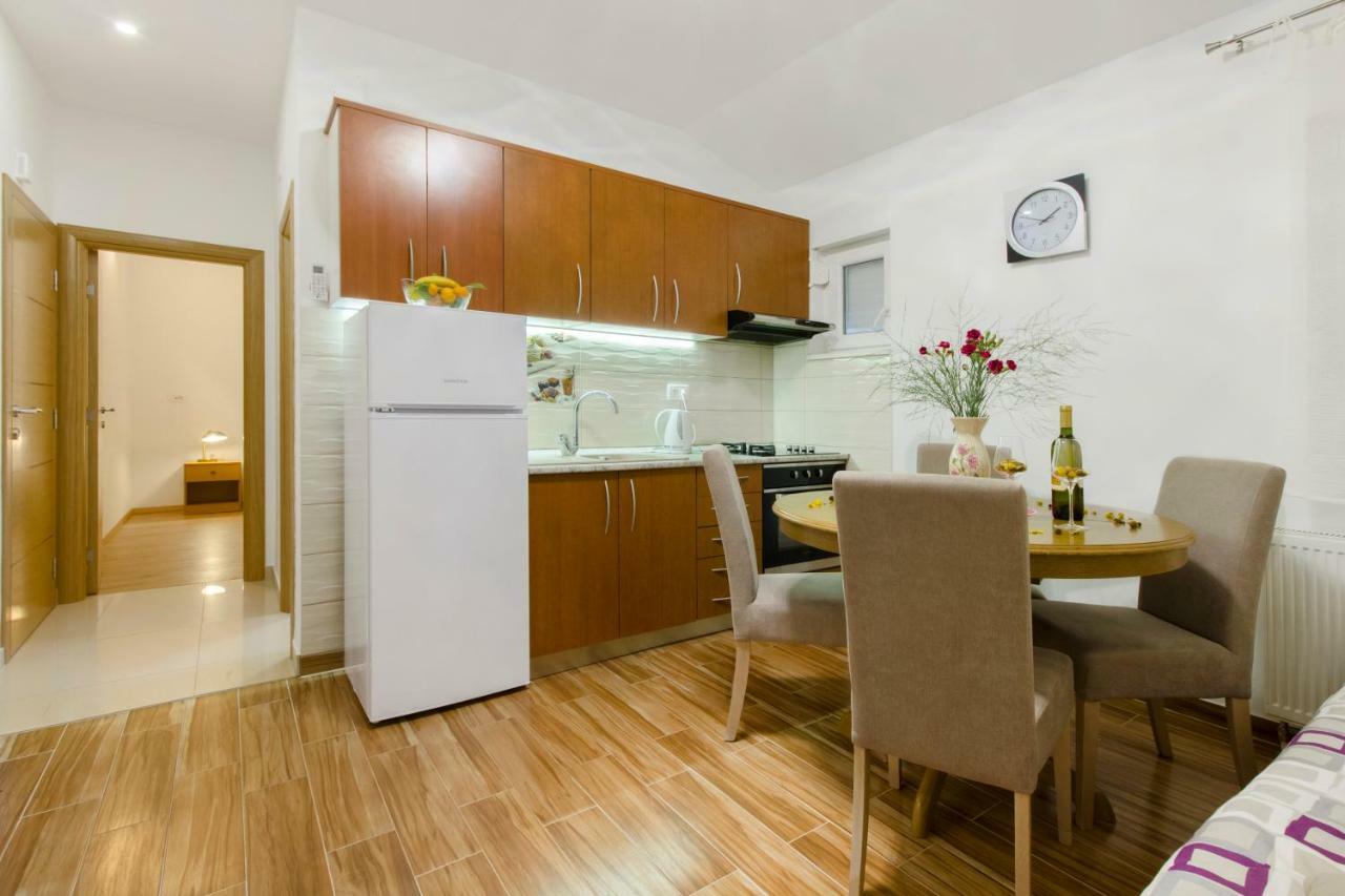 Apartmani Skelin***/**** Kaštela Εξωτερικό φωτογραφία